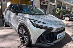 Toyota C-HR 1.8 HV Lounge