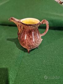 Lattiera vintage rustica in ceramica decorativa