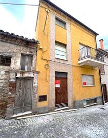 CASA SINGOLA SUPER PANORAMICA al CENTRO STORICO