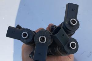 6 Iniettori Bosch 2.0 TDI 04L130277 VW