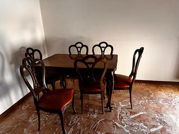 tavolo con sedie 