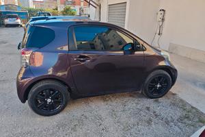 Toyota iq 