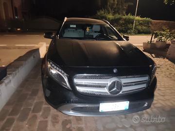 Mercedes GLA 220 4MATIC