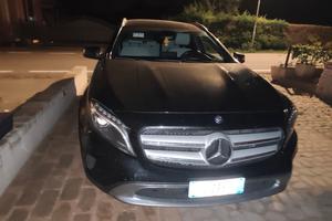 Mercedes GLA 220 4MATIC