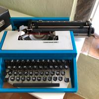 Macchina per scrivere Underwood 310 con borsa