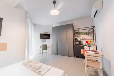 Monolocale con balcone via cimarosa