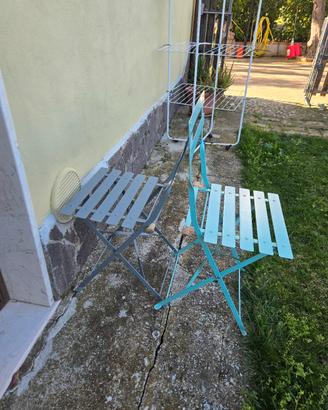 sedia pieghevole e a sbalzo