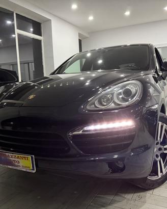 Porsche Cayenne 3.0D 245CV PLATINUM EDITION DA VET