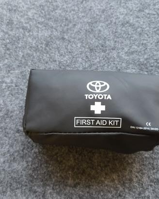 kit primo soccorso toyota