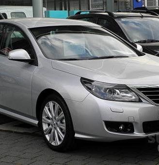 Parabrezza Renault Latitude