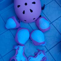 Casco e protezioni per bici o skateboard