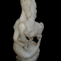 Meravigliosa statua cavallo in alabastro