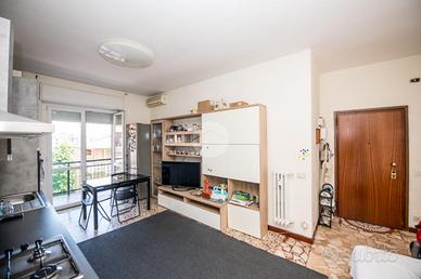 4 LOCALI A SAN GIULIANO MILANESE