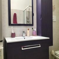 Mobile bagno viola