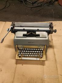 macchina da scrivere 