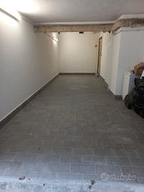 Interessante box in albisola superiore