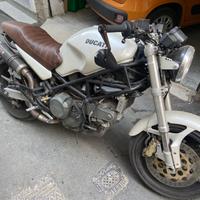 Ducati Monster 750 - 2000