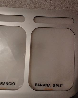 insegne anni 80 in buono stato  70 tutte e due