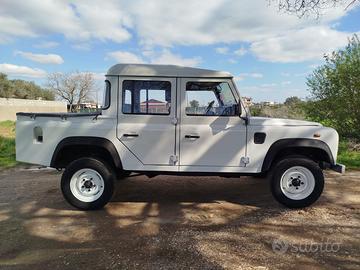 LAND ROVER DEFENDER 110 CREW CAB