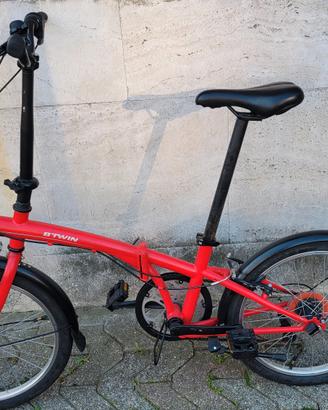 bicicletta b'twin pieghevole in ottime  