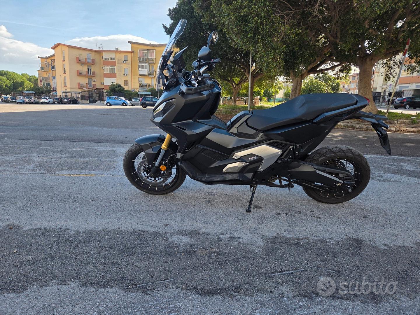 Honda X-ADV 750 2024 Mai incidentata Moto e Scooter In vendita