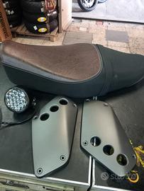 sella + fanalino luce posteriore + fianchetti late