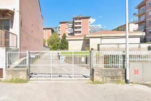 Box zona Ospedale Manzoni Lecco