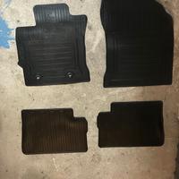Tappetini in gomma per Toyota Auris 2