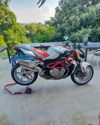 Brutale 910s .