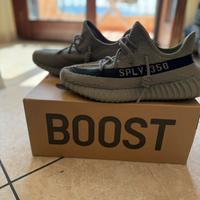 Yeezy boost V2