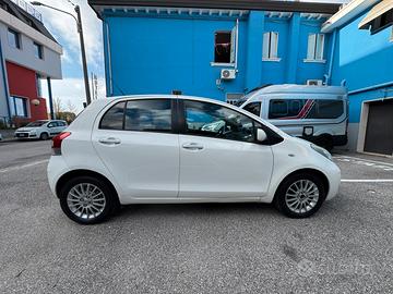 Toyota yaris disel 2011