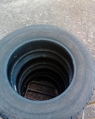 4 gomme 215/65 R16C