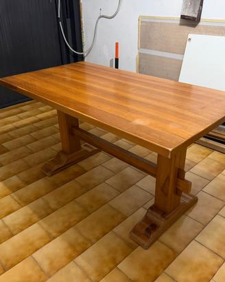 Tavolo di legno