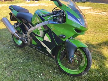 Kawasaki ZX6R 1999