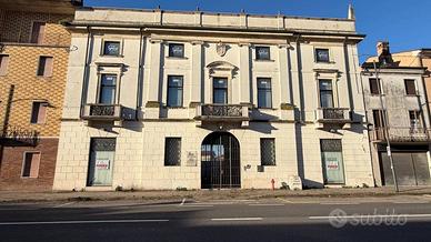 PALAZZO STORICO DEL 1800 RISTRUTTURATO A SANGUINET