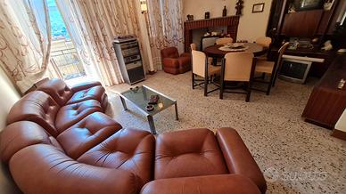 Si vende casa su tre livelli a villa santa maria (