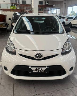 TOYOTA Aygo 1.0 12V VVT-i 5 porte Active Connect