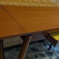 Tavolo rettangolare in legno