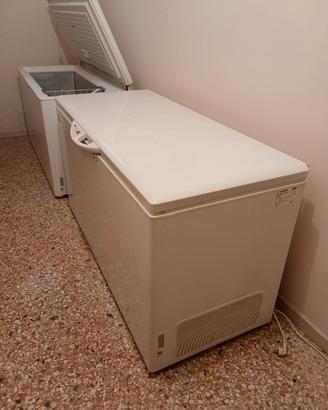 Due frizer a pozzetto