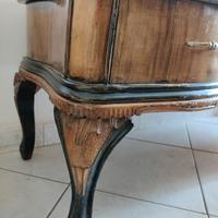 Toeletta vintage in stile barocco con specchiera 