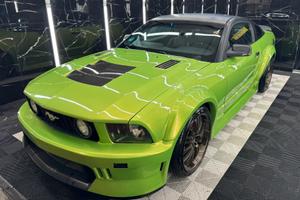Ford Mustang body kit cervini