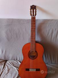 chitarra classica Yamaha 