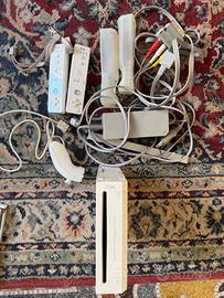 Nintendo Wii Bianca +2 controller+Nuncchuk + cavi