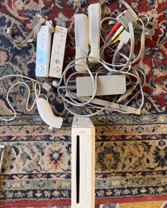 Nintendo Wii Bianca +2 controller+Nuncchuk + cavi