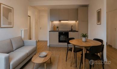 Bilocale-Firenze C di Marte-con balcone