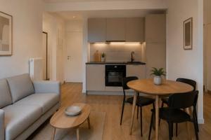 Bilocale-Firenze C di Marte-con balcone