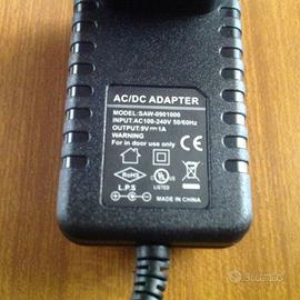 Alimentatore per 5 pedali effetti musicali