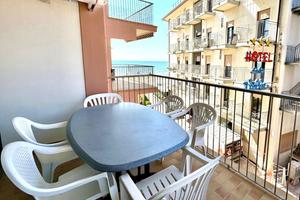 Appartamento 7 posti letto vista mare