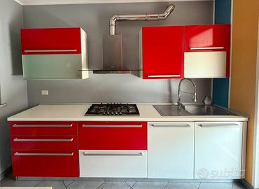 Cucina disponibile subito prezzo trattabile