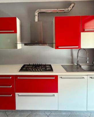 Cucina disponibile subito prezzo trattabile